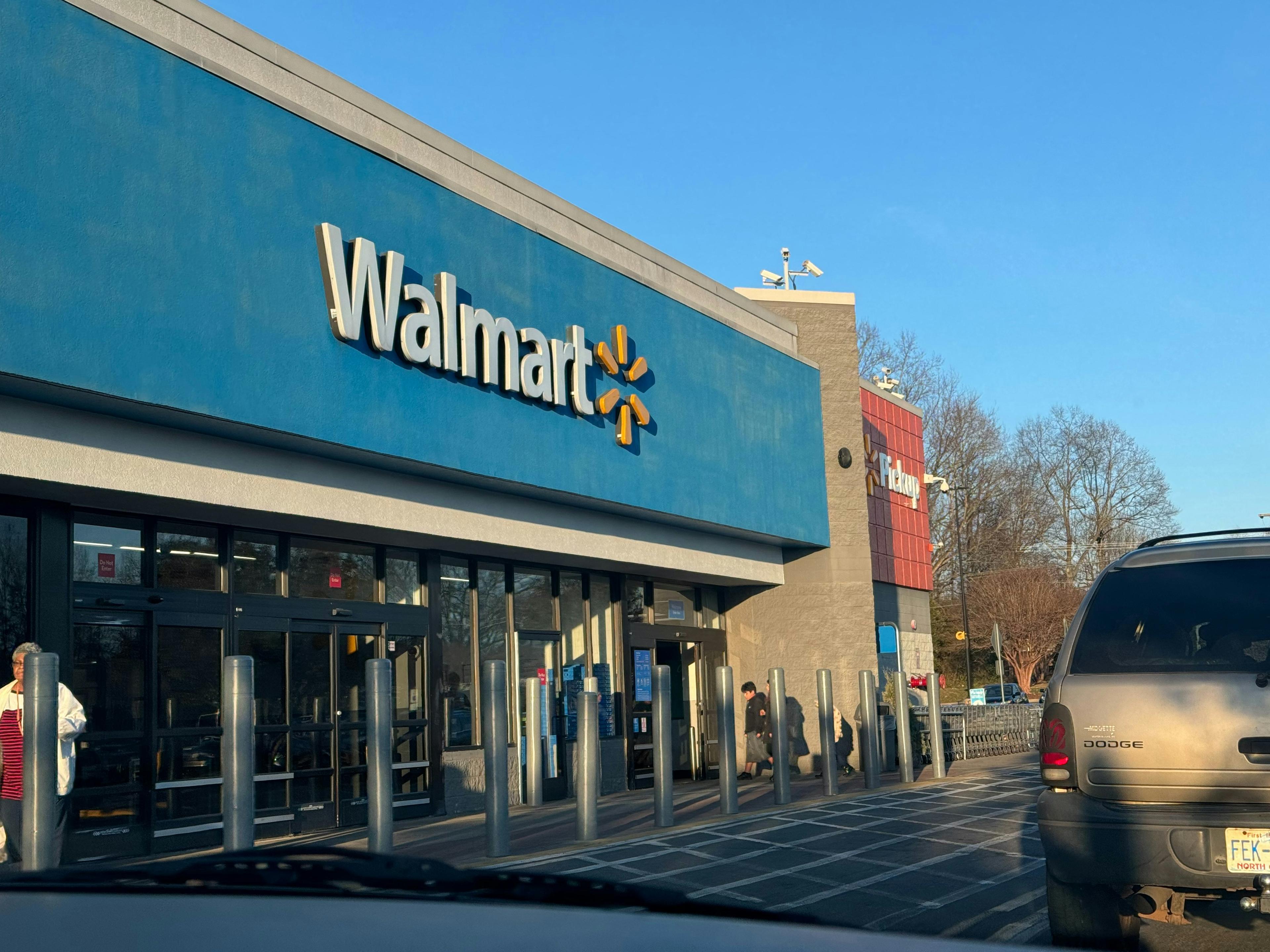 Reuters: As retail stagnates, ad dollars help Walmart stay the course